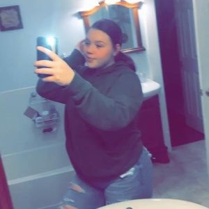 Meet your Posher, Jaycie